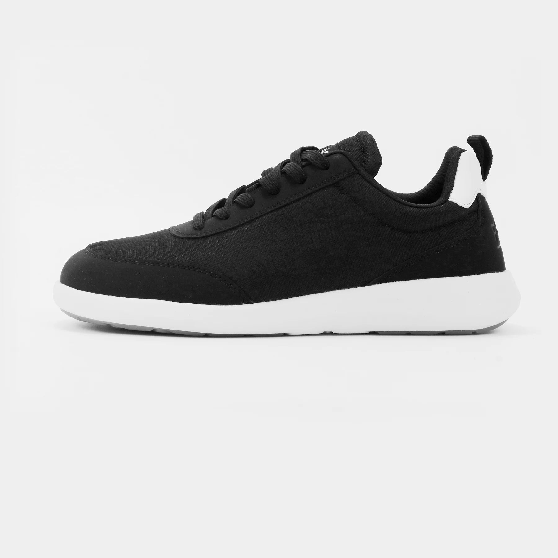 Footle Mesh in Black · Side view